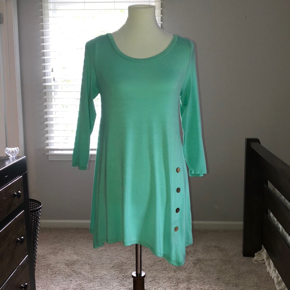 Medium Turquoise Quarter Length Shirt/Tunic